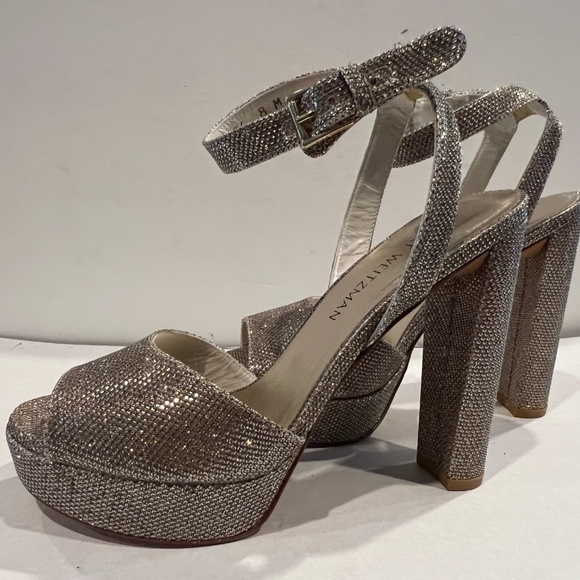 NEW- Stuart Weitzman Gold Glitter Fabric Sandals - Picture 1 of 7